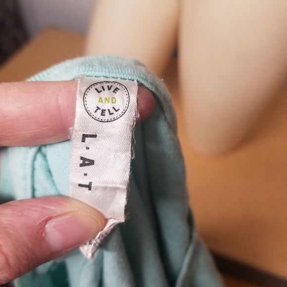 Ocean city MD blue short sleeve pineapple Medium M - Picture 8 of 10